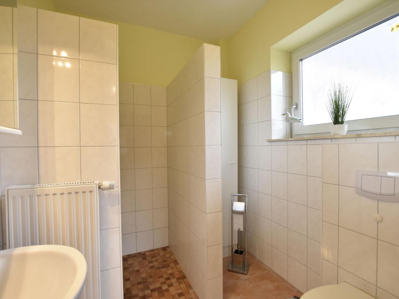 Peaceful Apartment In Zierow With Terrace Eksteriør billede